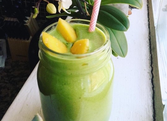 Green Mango and Pineapple Smoothie