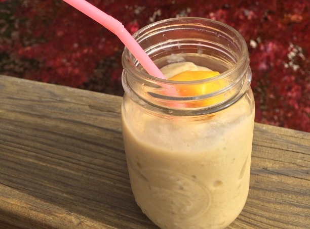 Healthy Peach and Pear Smoothie